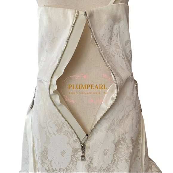 An Original Milly of New York Vintage Custom wedding gown - Picture 15 of 16